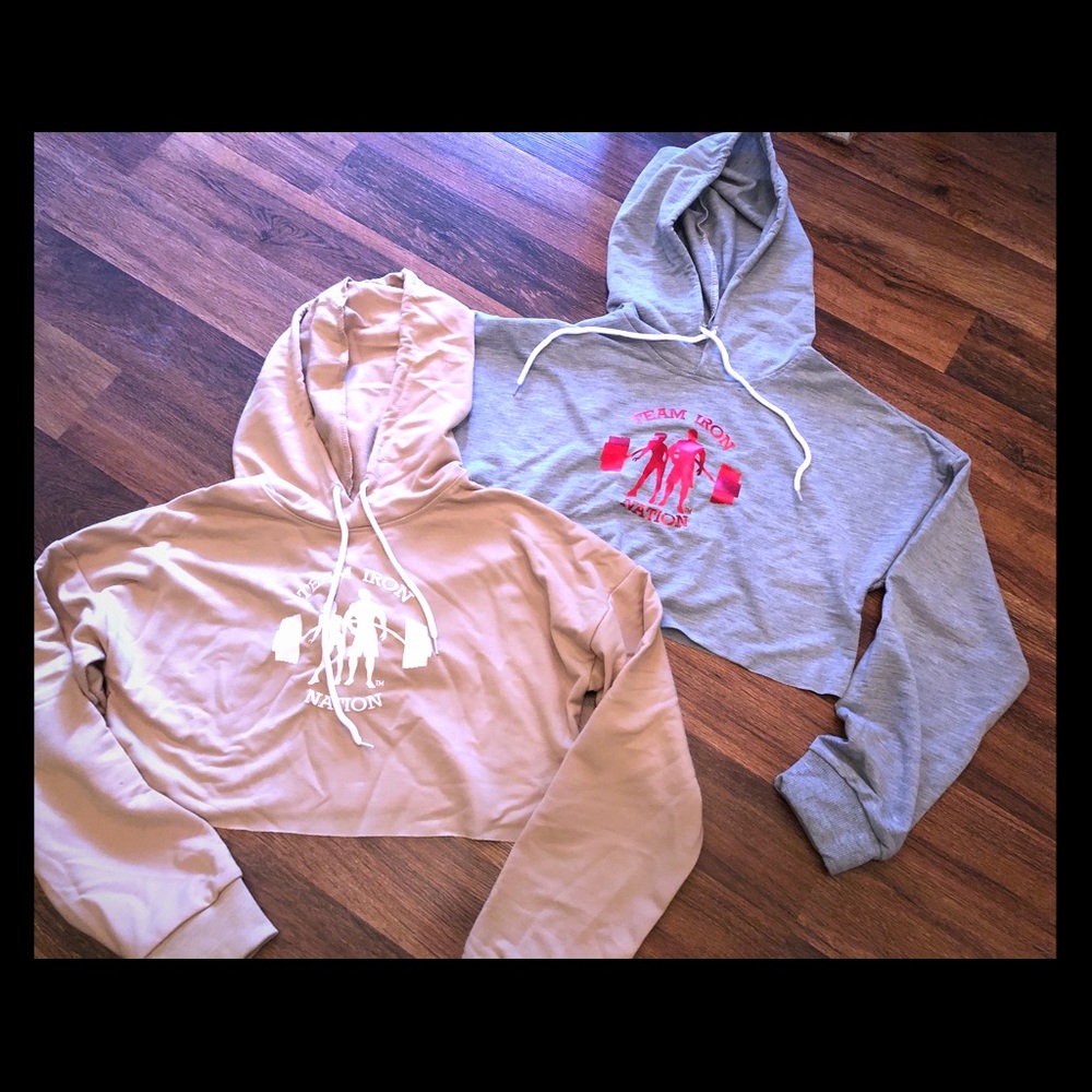 Cropped hooded sweatshirt